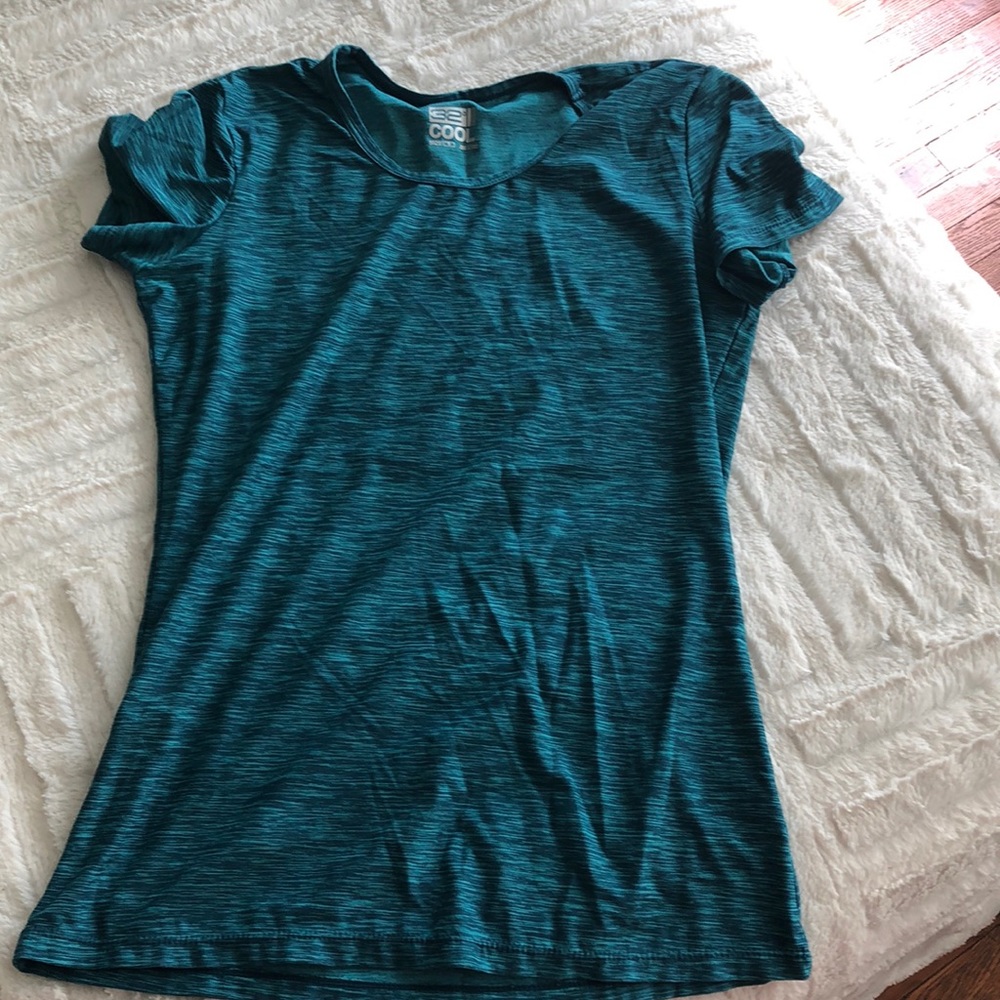 Workout shirt